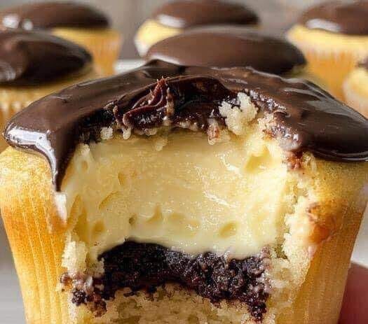 Boston Cream Cupcakes