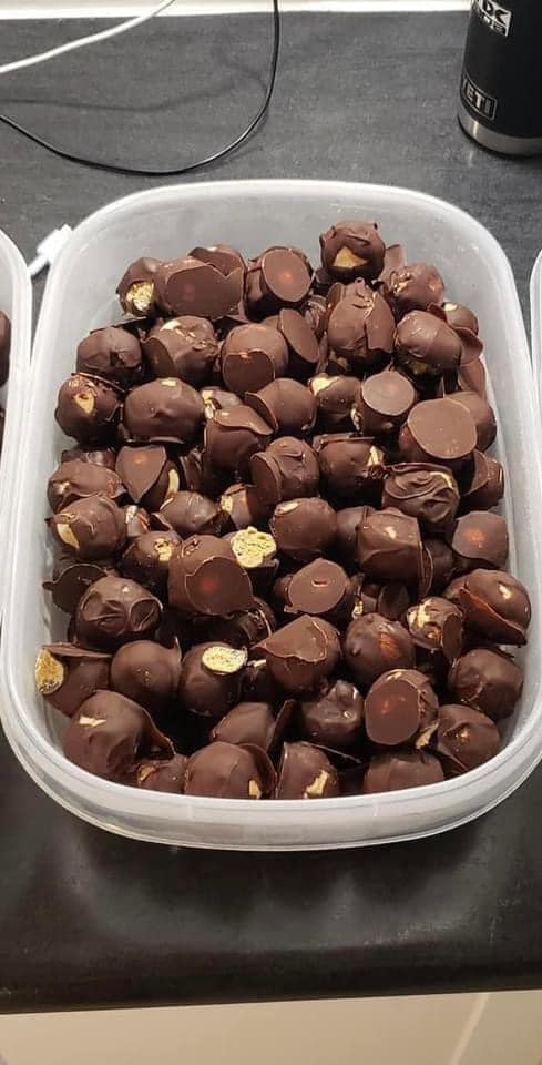 No-Bake Chocolate Peanut Butter Balls